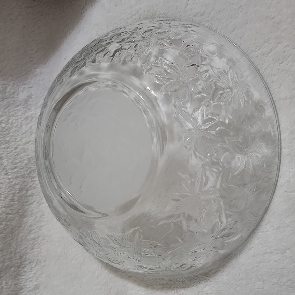 Princess House Fantasia serving bowl - Picture 2 of 6